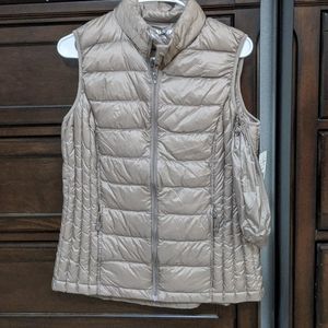NWT HeatKeep Vest - M